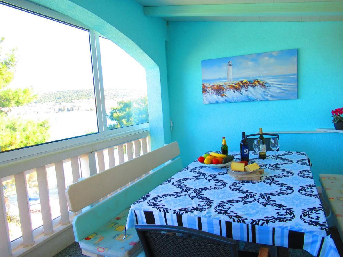 Marcel Apartment Mit Meerblick Trogir Exterior foto